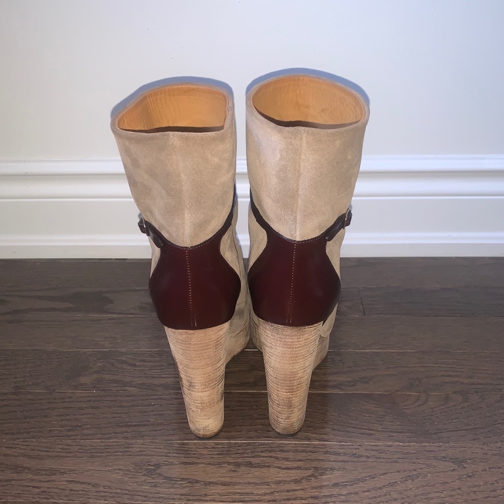 Chloé Beige Suede Wedge Ankle Boots with Brown Leather Detail - Picture 4 of 5